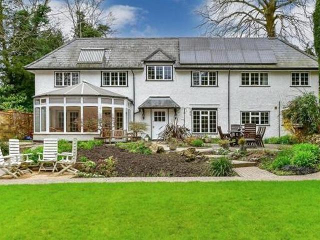 House for sale in Reigate, Reigate and Banstead