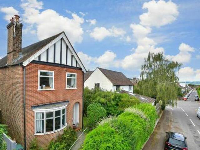 House for sale in Reigate, Reigate and Banstead