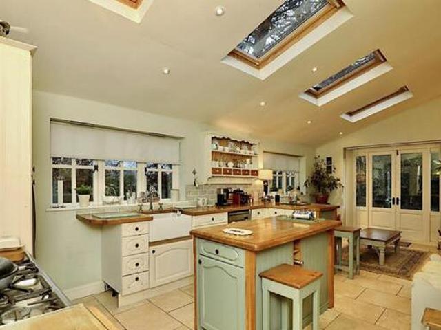 House for sale in Costhorpe, East Midlands