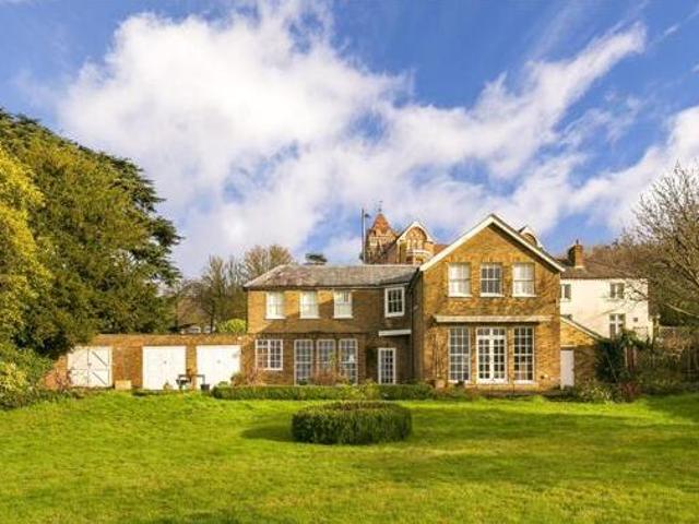House for sale in Deepcut, Surrey