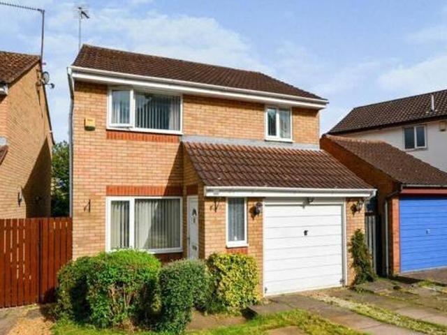 House for sale in Northampton, Northamptonshire