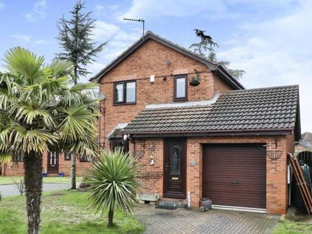 House for sale in Rossington, South Yorkshire