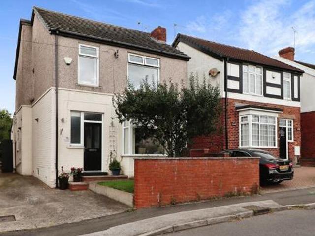 House for sale in Catcliffe, South Yorkshire