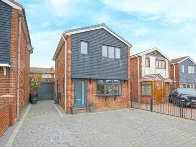 House for sale in Bramley, South Yorkshire