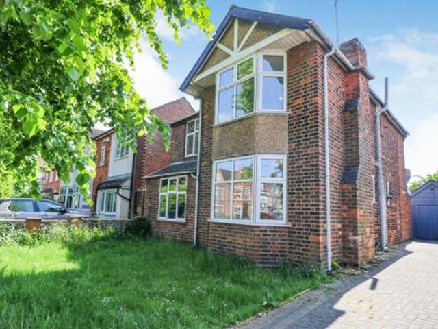 House for sale in Hillmorton Paddox, New Bilton
