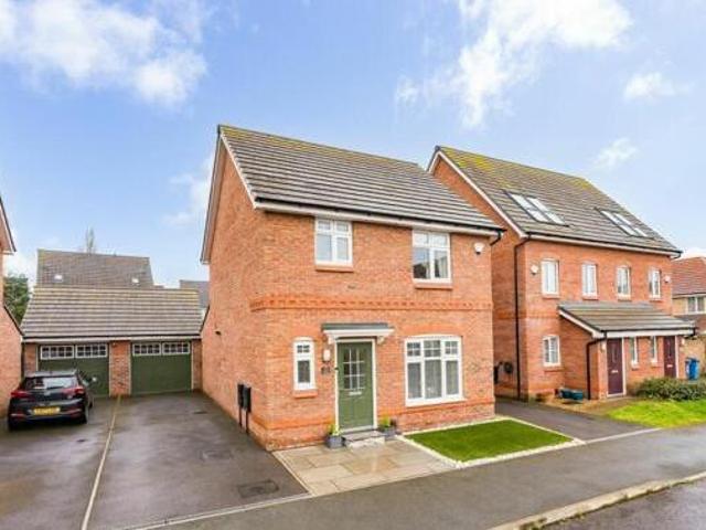 House for sale in Halton
