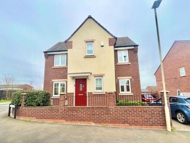 House for sale in Brierley Hill, West Midlands