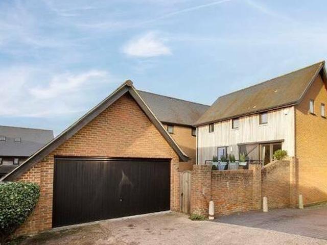 House for rent in Lyons, Greater London