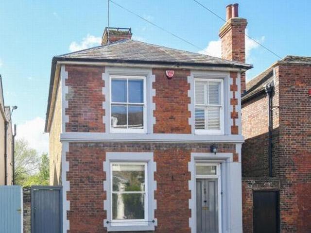 House for sale in Sandwich, Ash