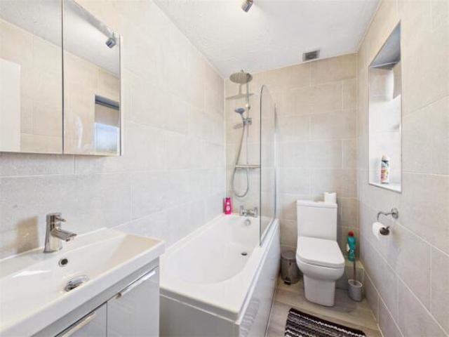 Farm for sale in Anlaby Park, Hull