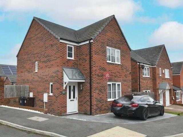 House for sale in Woodhouse, South Yorkshire