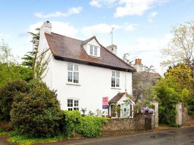 House for sale in Lower Halliford, Surrey
