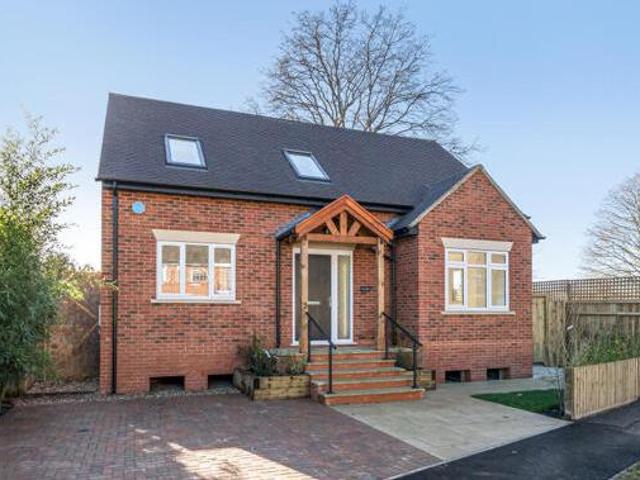 House for sale in Lower Halliford, Surrey