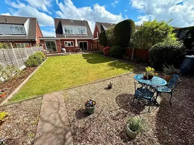 House for sale in Shirley