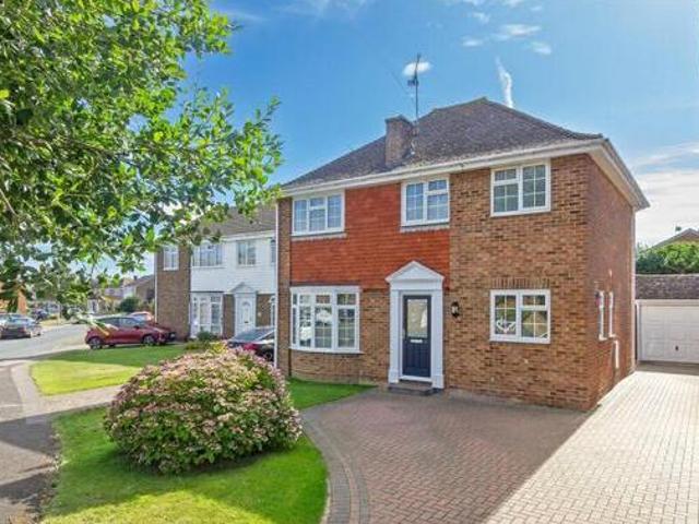 House for sale in Oad Street, Kent
