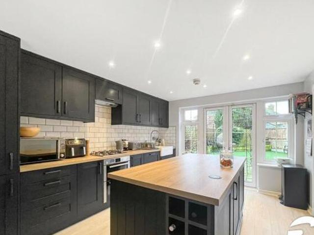 House for sale in Oad Street, Kent