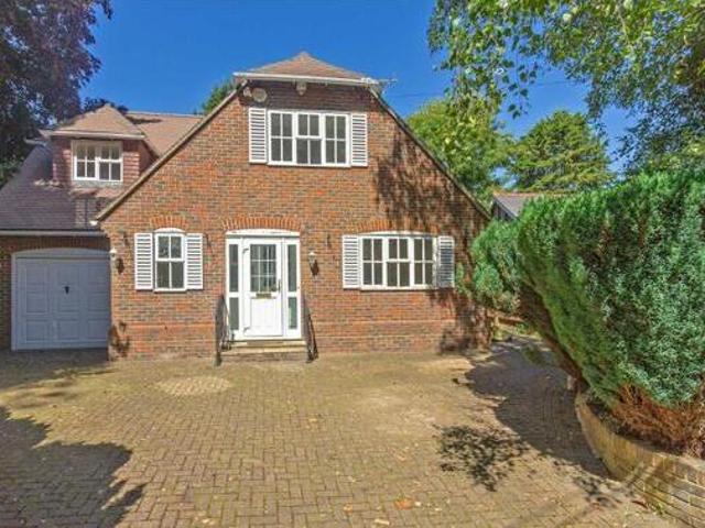 House for sale in Oad Street, Kent
