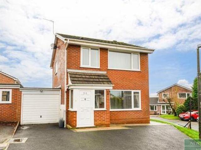 House for sale in Foster's Green, Roby Mill