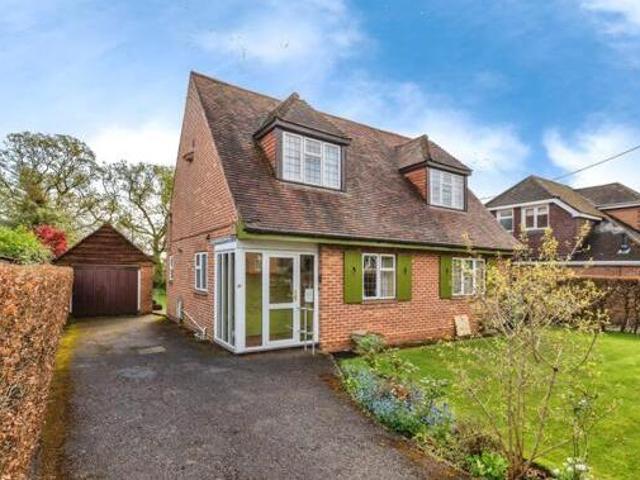 House for sale in Barton Stacey, Hampshire