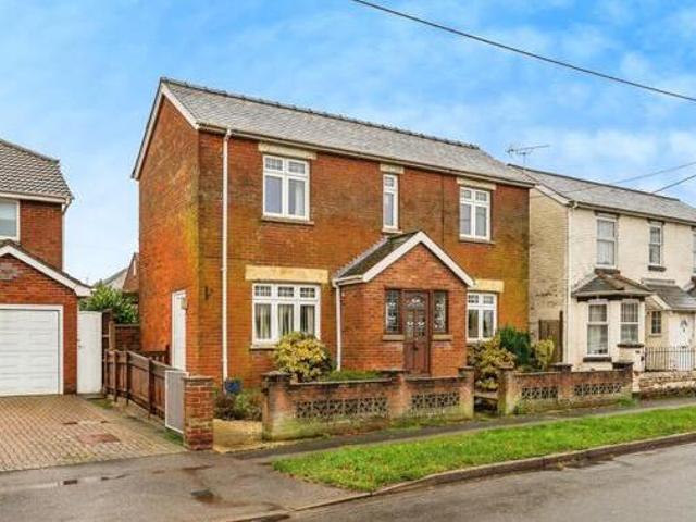 House for sale in Barton Stacey, Hampshire