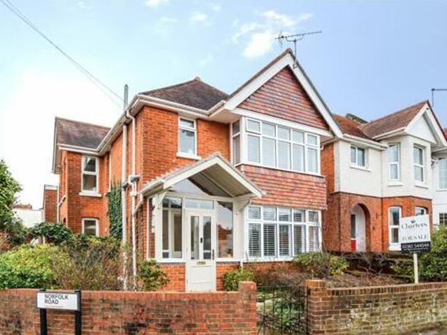 House for sale in Chilworth Old Village, Test Valley