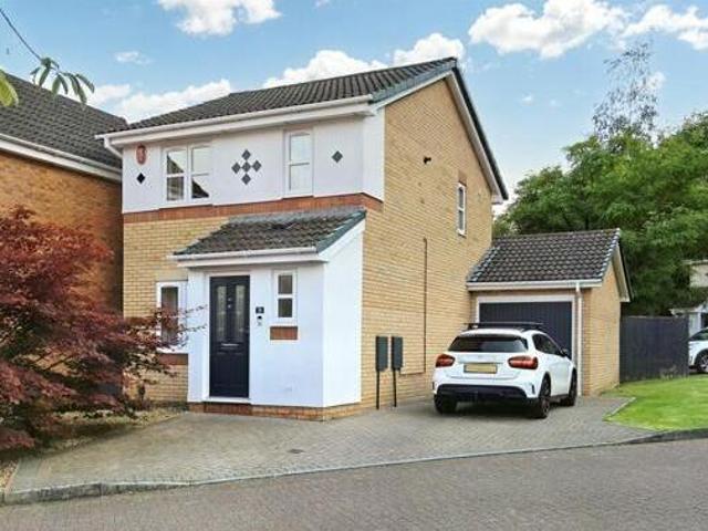 House for sale in Feckenham, City Of Bristol