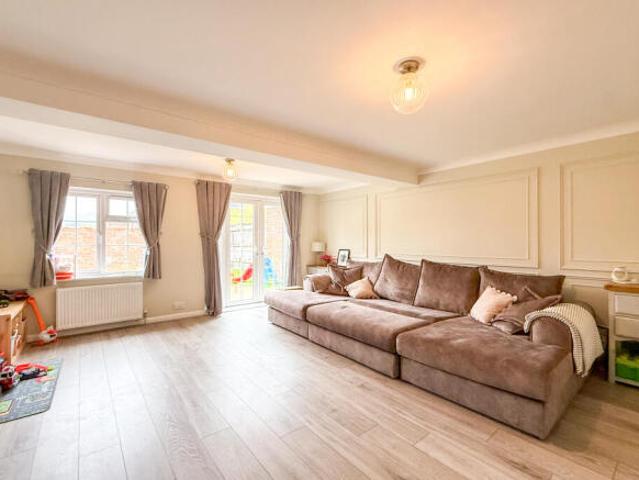 Farm for sale in Eastbourne, East Sussex
