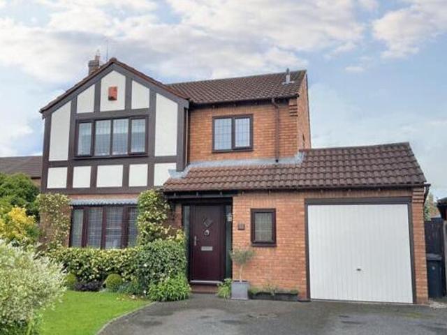 House for sale in Camp Hill, Warwickshire