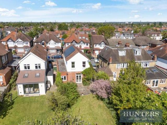 Farm for sale in Worcester Park, Greater London