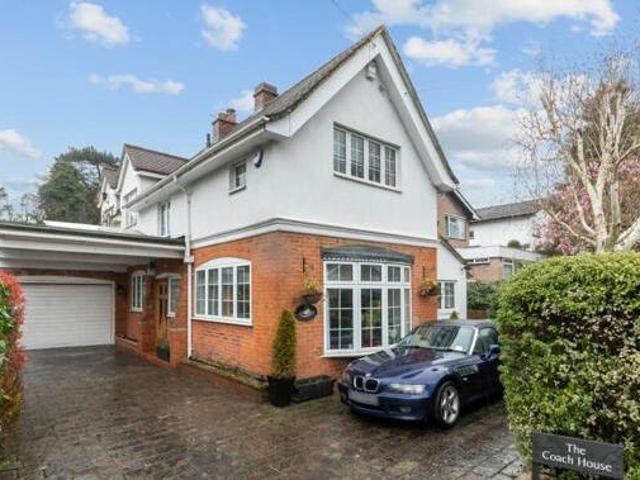House for sale in Little Stanmore, Greater London