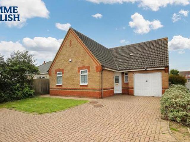 House for sale in Noak Hill, Essex