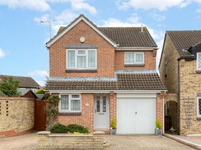 House for sale in Poplars, Shephall