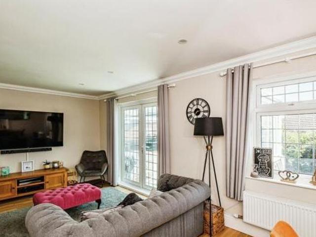 House for sale in Horsham, West Sussex