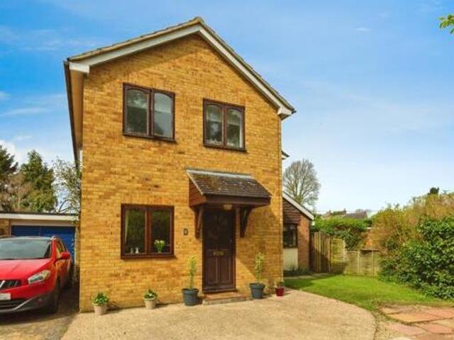 House for sale in Stone, Baswich
