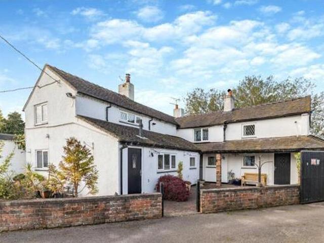 House for sale in Stone, Baswich