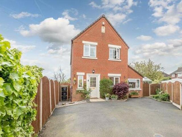 House for sale in Stourbridge, West Midlands