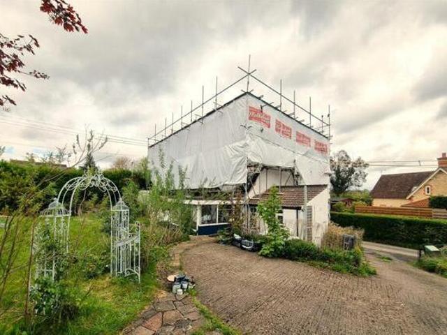 House for sale in Alderminster, Warwickshire