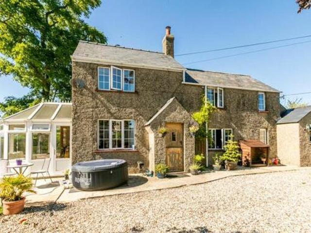 House for sale in Swindon