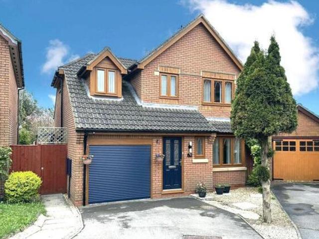 House for sale in Swindon