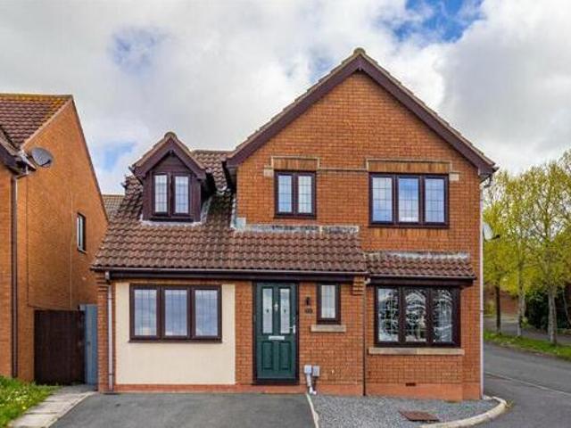 House for sale in Swindon