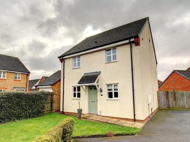 House for sale in Kettlebrook, Staffordshire