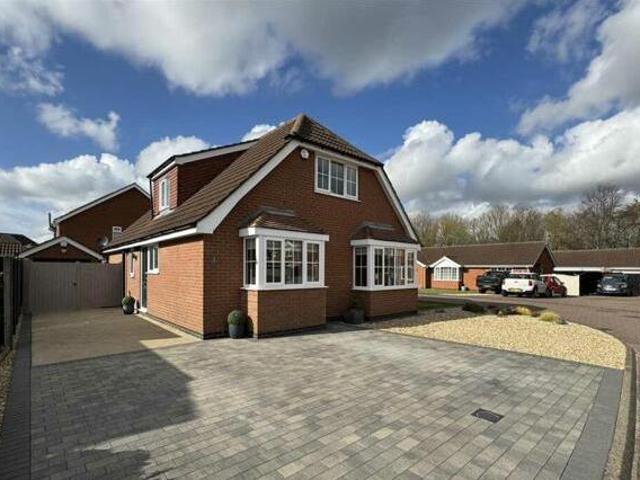 House for sale in Grimsby, Greater Lincolnshire