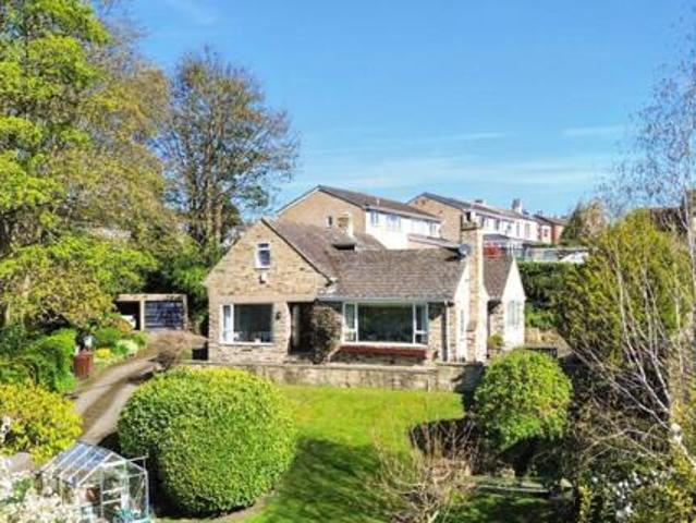 House for sale in Horbury, West Yorkshire
