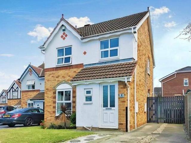 House for sale in New Crofton, West Yorkshire