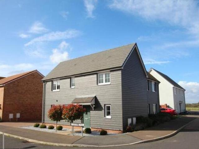 House for sale in Frinton and Walton, Dale Hill