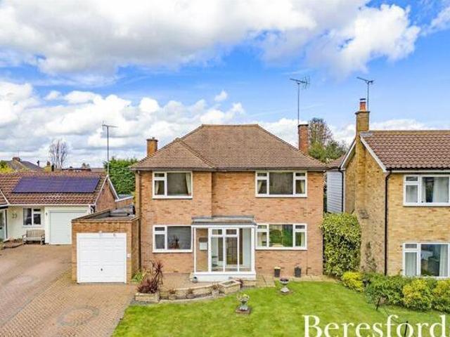 House for sale in Lyons, Greater London