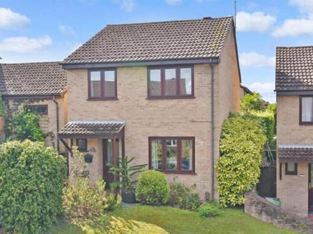 House for sale in Spring Vale, Hampshire