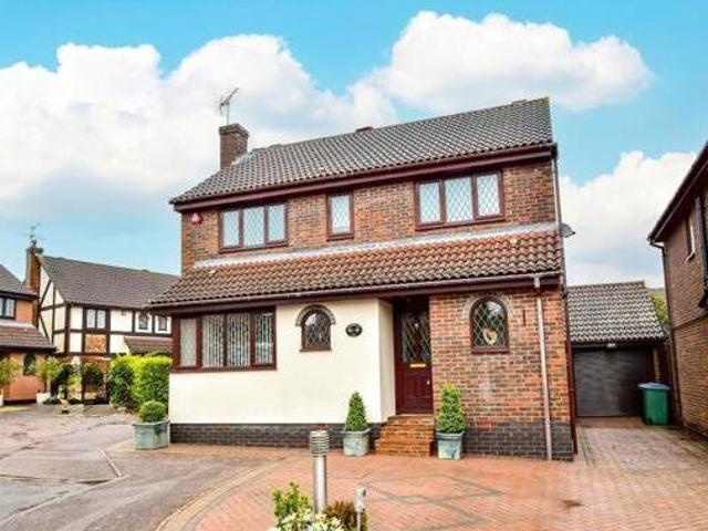 House for sale in North Watford, Hertfordshire