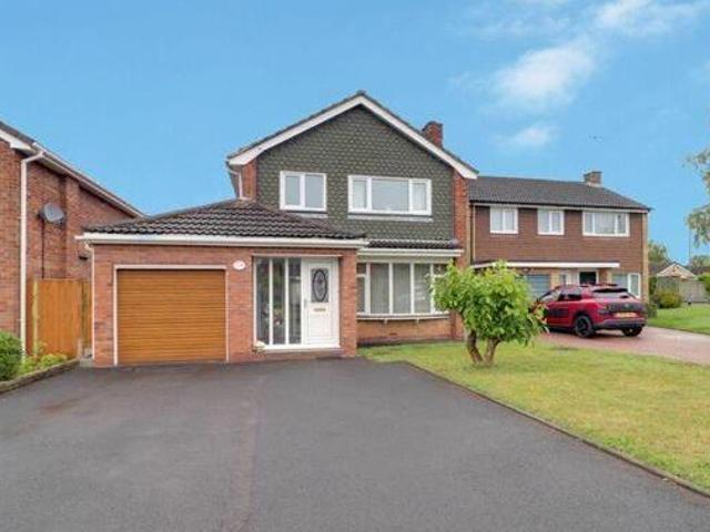 House for sale in Walton on the Hill, Stafford