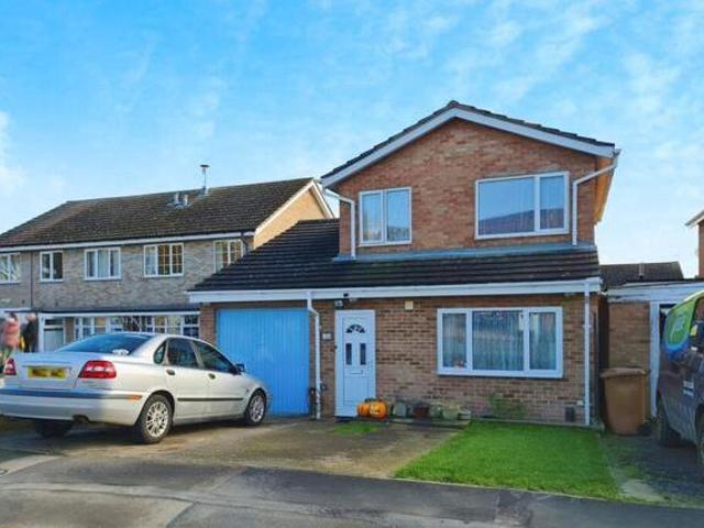 House for sale in Hatton Park, Wellingborough